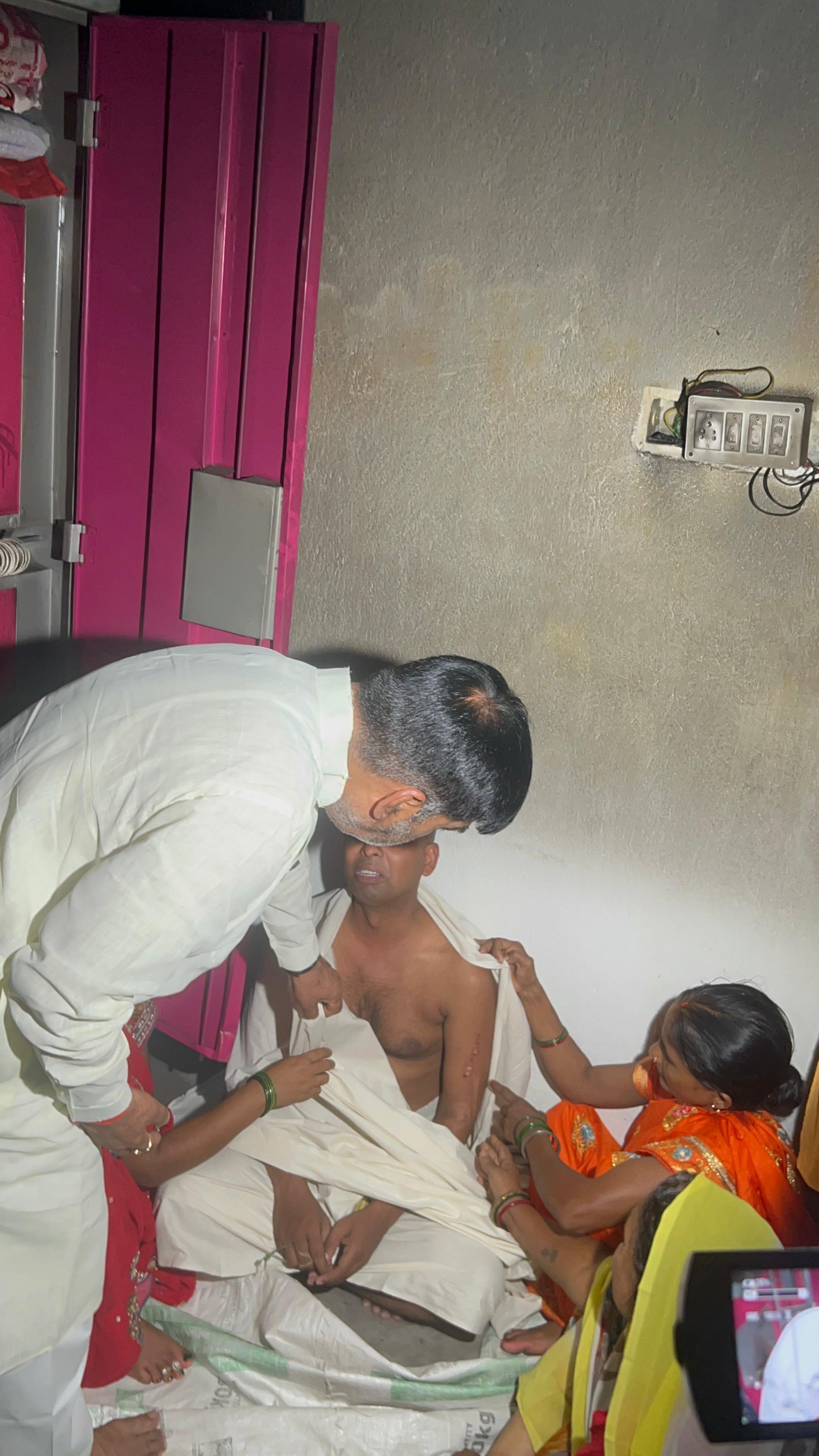 पूर्व सांसद राम कृपाल यादव मिले पीड़ित परिवार से
